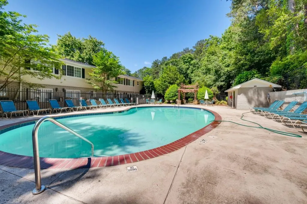 6940 Roswell Road Unit 21-d, Sandy Springs, Georgia 30328, 2 Bedrooms Bedrooms, ,1 BathroomBathrooms,Residential,Sold,6940 Roswell Road Unit 21-d,6553208