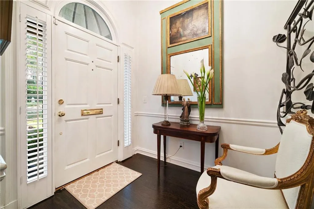 2525 Peachtree Road Ne Unit 25, Atlanta, Georgia 30305, 3 Bedrooms Bedrooms, ,4 BathroomsBathrooms,Residential,For Sale,2525 Peachtree Road Ne Unit 25,7634711