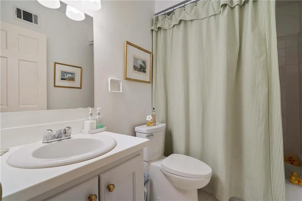 2525 Peachtree Road Ne Unit 25, Atlanta, Georgia 30305, 3 Bedrooms Bedrooms, ,4 BathroomsBathrooms,Residential,For Sale,2525 Peachtree Road Ne Unit 25,7634711