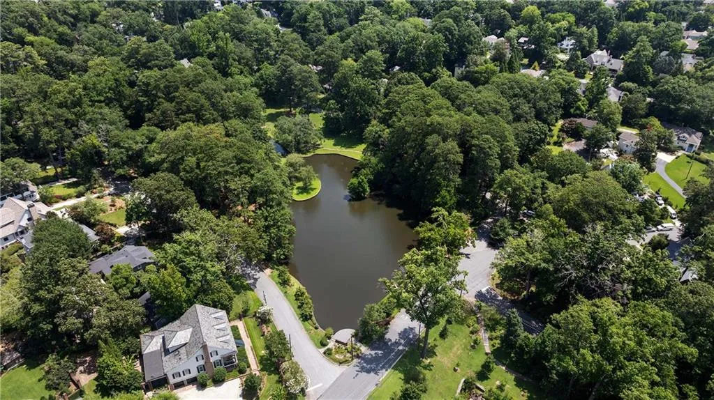 2525 Peachtree Road Ne Unit 25, Atlanta, Georgia 30305, 3 Bedrooms Bedrooms, ,4 BathroomsBathrooms,Residential,For Sale,2525 Peachtree Road Ne Unit 25,7634711