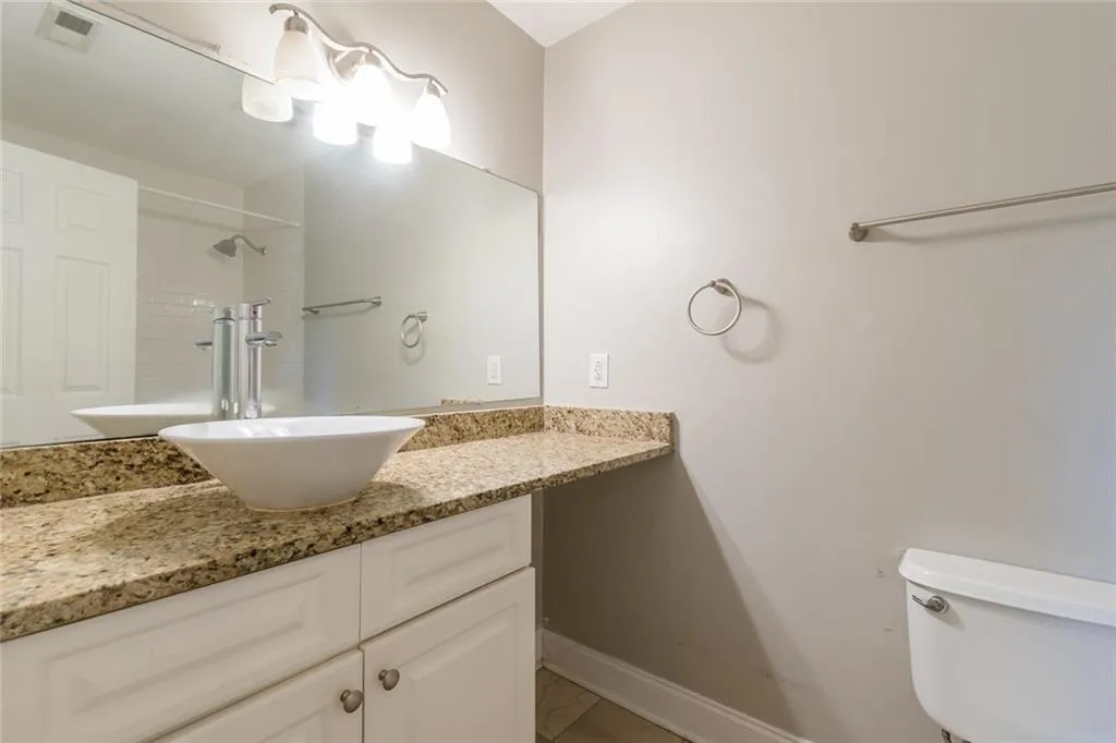 6980 Roswell Road Unit I1, Atlanta, Georgia 30328, 1 Bedroom Bedrooms, ,1 BathroomBathrooms,Residential,Sold,6980 Roswell Road Unit I1,6873463