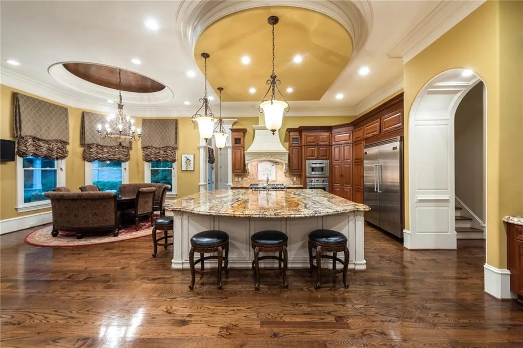 4870 Northside Drive, Atlanta, Georgia 30327, 7 Bedrooms Bedrooms, ,8 BathroomsBathrooms,Residential,Sold,4870 Northside Drive,6698946