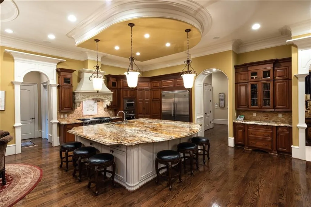 4870 Northside Drive, Atlanta, Georgia 30327, 7 Bedrooms Bedrooms, ,8 BathroomsBathrooms,Residential,Sold,4870 Northside Drive,6698946