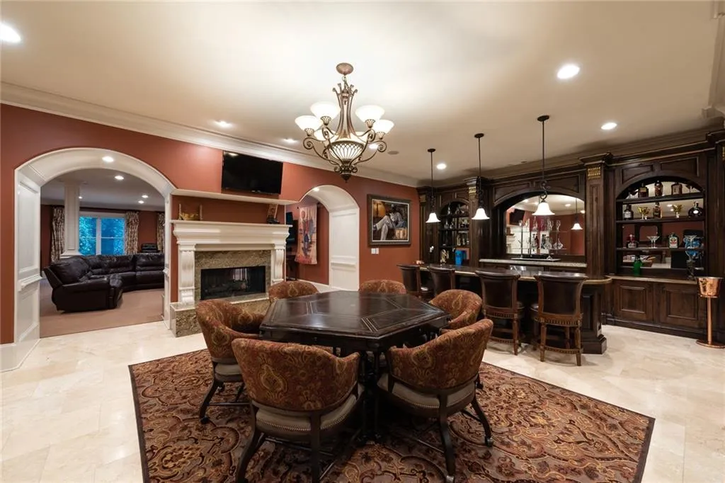 4870 Northside Drive, Atlanta, Georgia 30327, 7 Bedrooms Bedrooms, ,8 BathroomsBathrooms,Residential,Sold,4870 Northside Drive,6698946