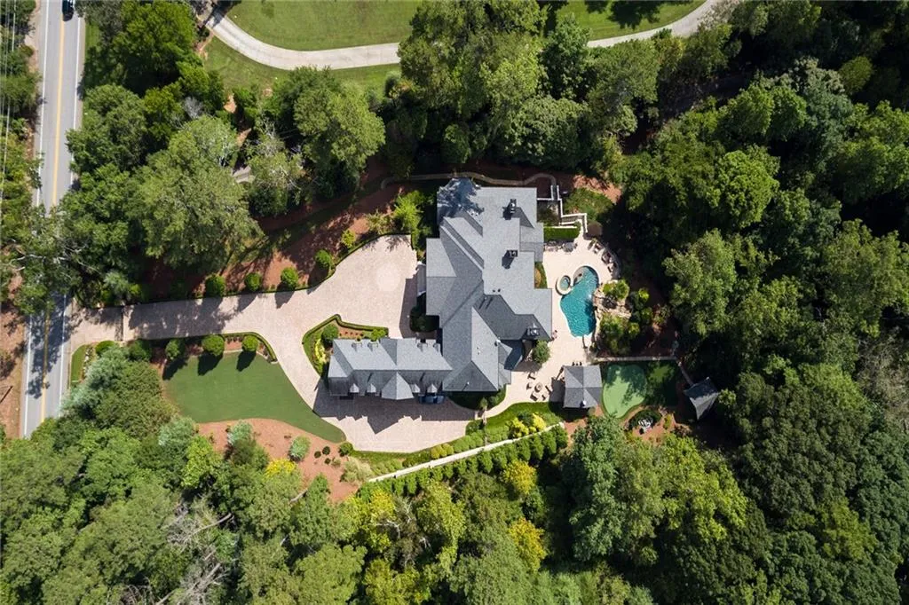 4870 Northside Drive, Atlanta, Georgia 30327, 7 Bedrooms Bedrooms, ,8 BathroomsBathrooms,Residential,Sold,4870 Northside Drive,6698946