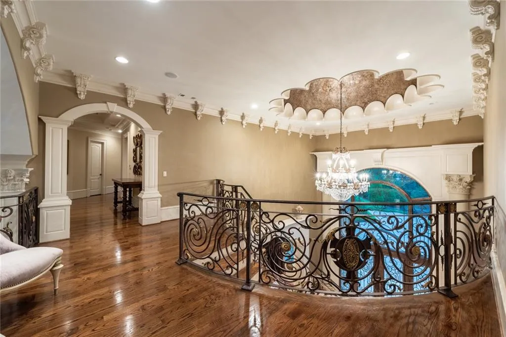 4870 Northside Drive, Atlanta, Georgia 30327, 7 Bedrooms Bedrooms, ,8 BathroomsBathrooms,Residential,Sold,4870 Northside Drive,6698946