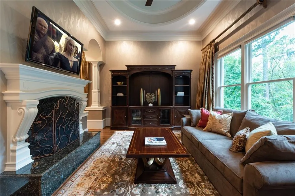 4870 Northside Drive, Atlanta, Georgia 30327, 7 Bedrooms Bedrooms, ,8 BathroomsBathrooms,Residential,Sold,4870 Northside Drive,6698946