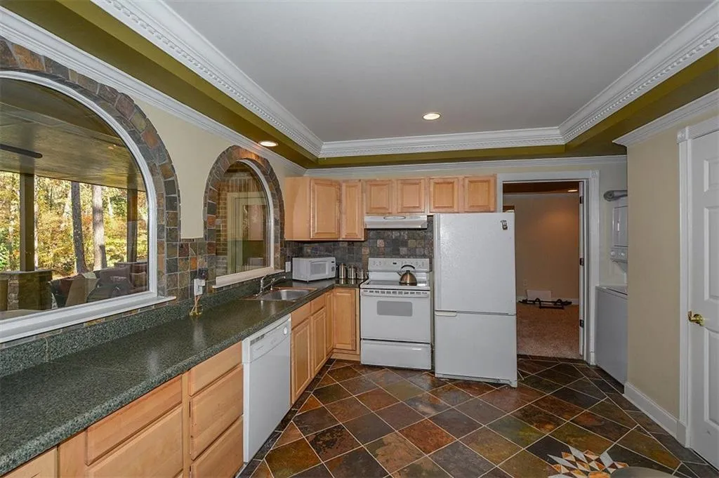 180 Wing Mill Road, Sandy Springs, Georgia 30350, 5 Bedrooms Bedrooms, ,4 BathroomsBathrooms,Residential,Sold,180 Wing Mill Road,5620928