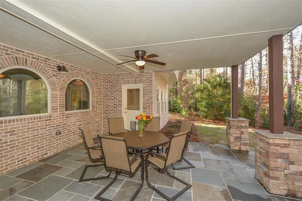 180 Wing Mill Road, Sandy Springs, Georgia 30350, 5 Bedrooms Bedrooms, ,4 BathroomsBathrooms,Residential,Sold,180 Wing Mill Road,5620928
