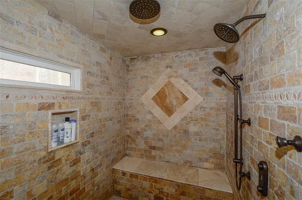 180 Wing Mill Road, Sandy Springs, Georgia 30350, 5 Bedrooms Bedrooms, ,4 BathroomsBathrooms,Residential,Sold,180 Wing Mill Road,5620928