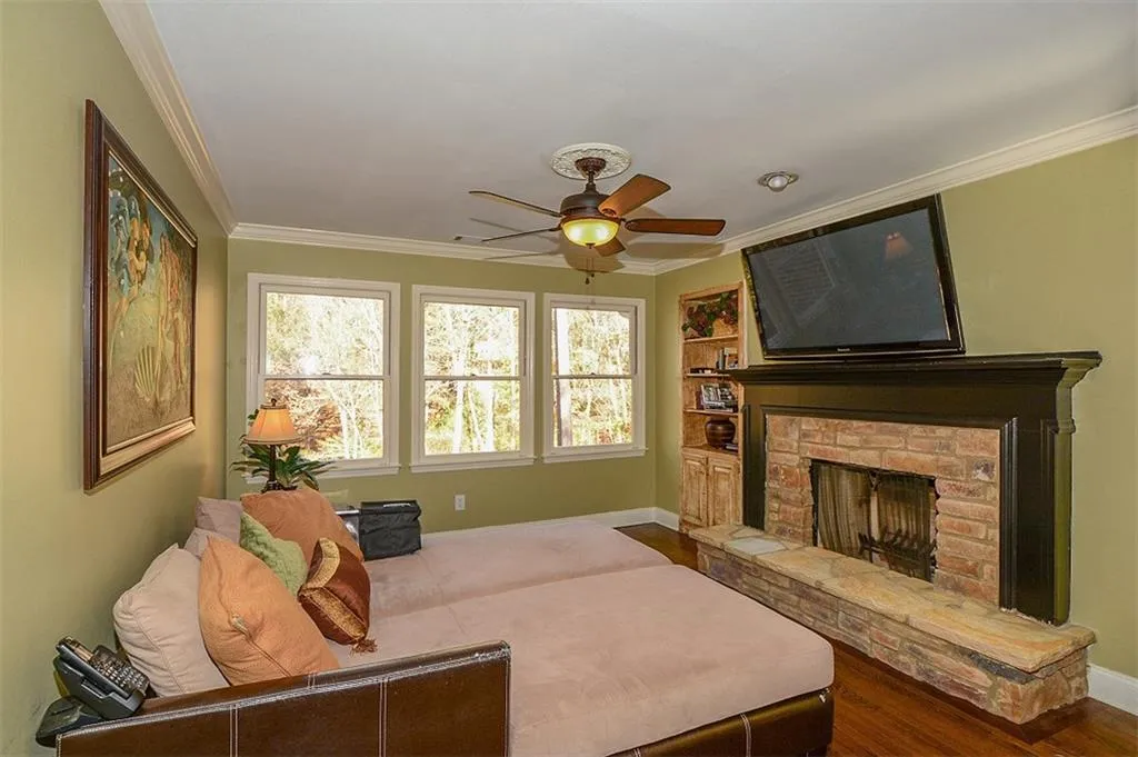 180 Wing Mill Road, Sandy Springs, Georgia 30350, 5 Bedrooms Bedrooms, ,4 BathroomsBathrooms,Residential,Sold,180 Wing Mill Road,5620928