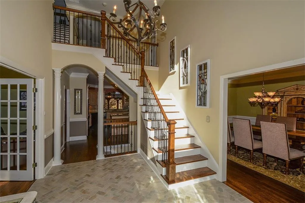 180 Wing Mill Road, Sandy Springs, Georgia 30350, 5 Bedrooms Bedrooms, ,4 BathroomsBathrooms,Residential,Sold,180 Wing Mill Road,5620928