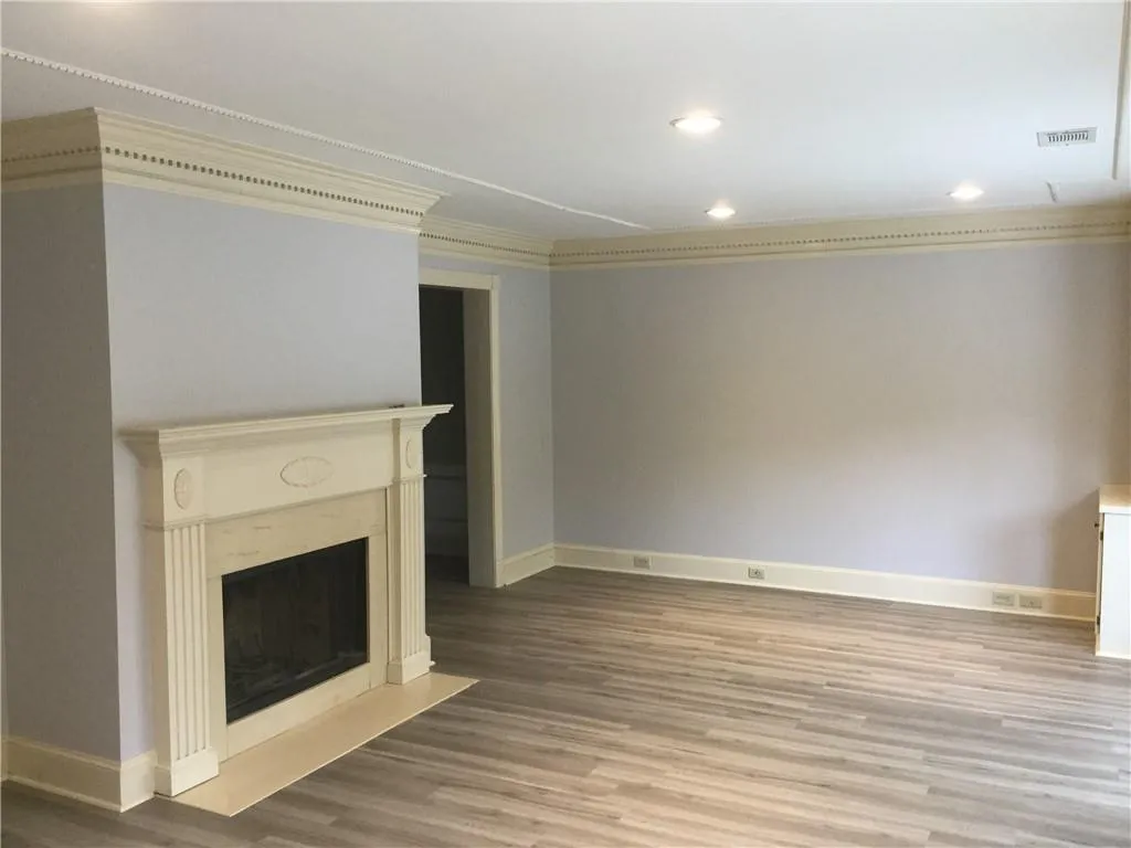 740 Towergate Place, Sandy Springs, Georgia 30350, 3 Bedrooms Bedrooms, ,2 BathroomsBathrooms,Residential,Sold,740 Towergate Place,6696942