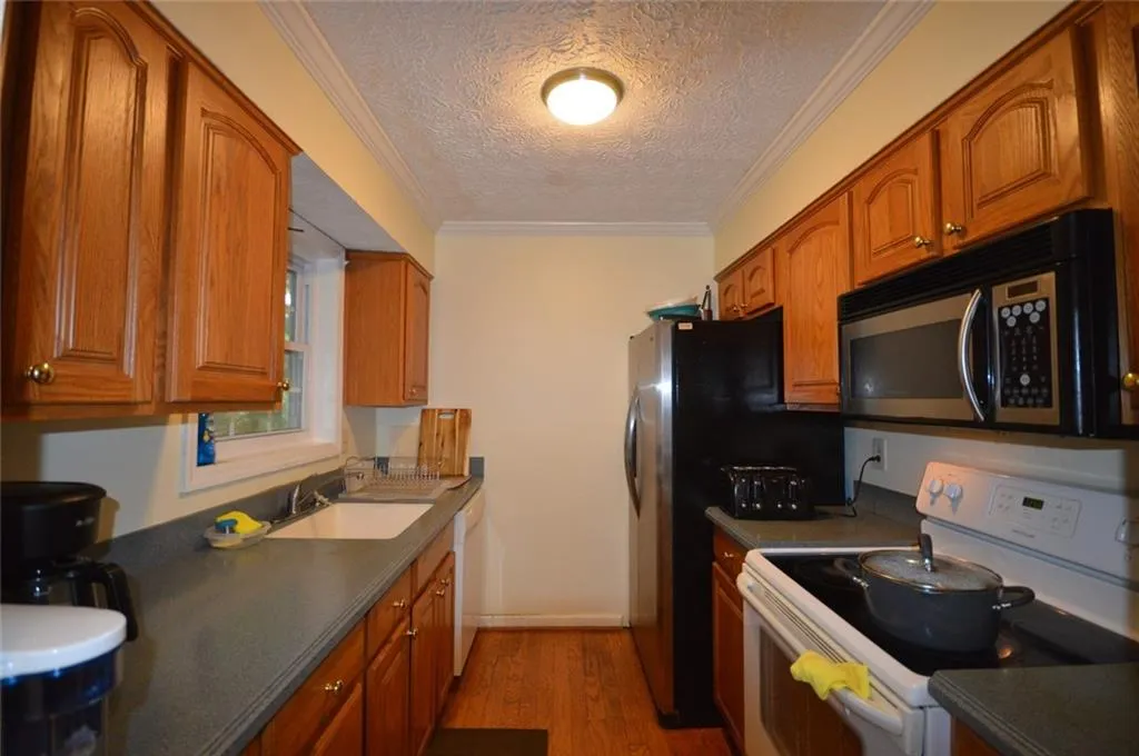 6505 Park Avenue, Sandy Springs, Georgia 30342, 3 Bedrooms Bedrooms, ,2 BathroomsBathrooms,Residential,Sold,6505 Park Avenue,6793588 6505 Park Avenue, Sandy Springs, Georgia 30342, 3 Bedrooms Bedrooms, ,2 BathroomsBathrooms,Residential,Sold,6505 Park Avenue,6793588