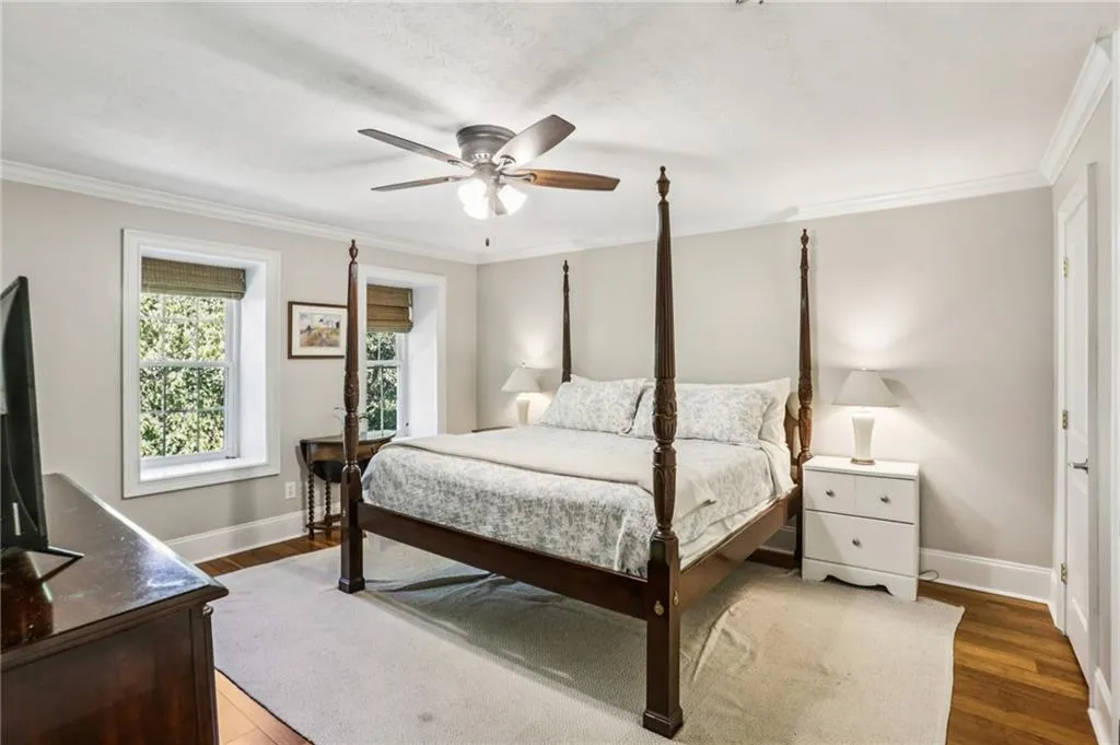 Primary suite