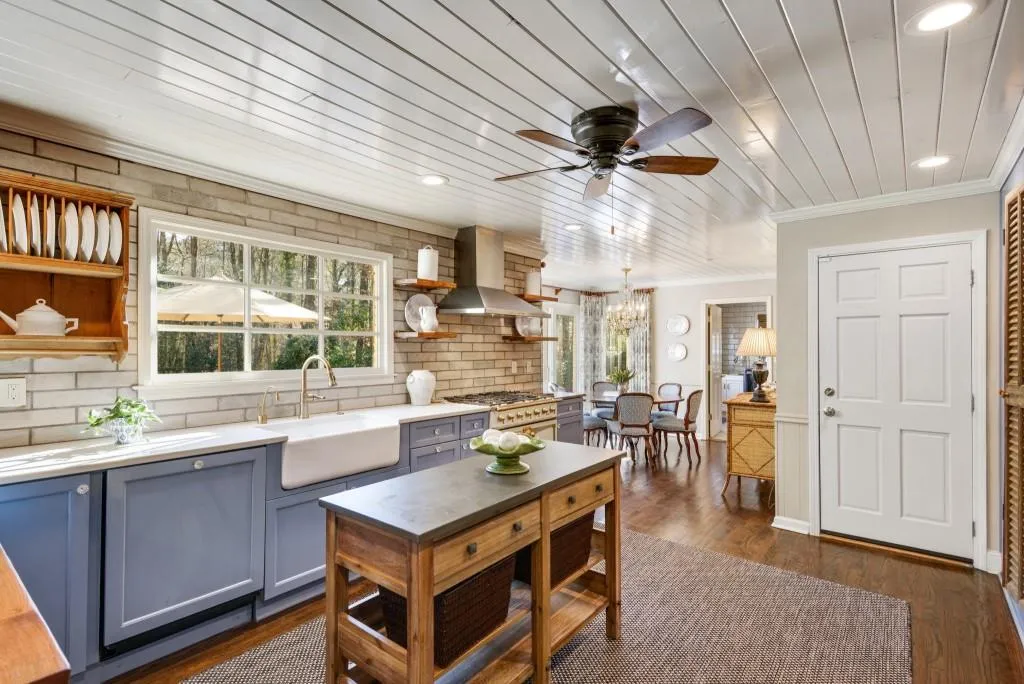 8265 Hewlett Road, Sandy Springs, Georgia 30350, 5 Bedrooms Bedrooms, ,4 BathroomsBathrooms,Residential,Sold,8265 Hewlett Road,6996255