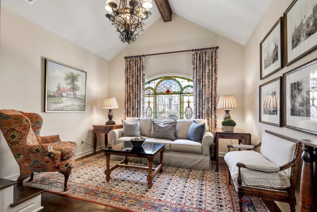 8265 Hewlett Road, Sandy Springs, Georgia 30350, 5 Bedrooms Bedrooms, ,4 BathroomsBathrooms,Residential,Sold,8265 Hewlett Road,6996255