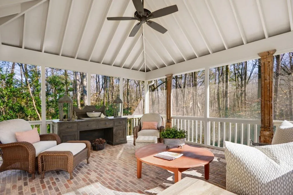 8265 Hewlett Road, Sandy Springs, Georgia 30350, 5 Bedrooms Bedrooms, ,4 BathroomsBathrooms,Residential,Sold,8265 Hewlett Road,6996255