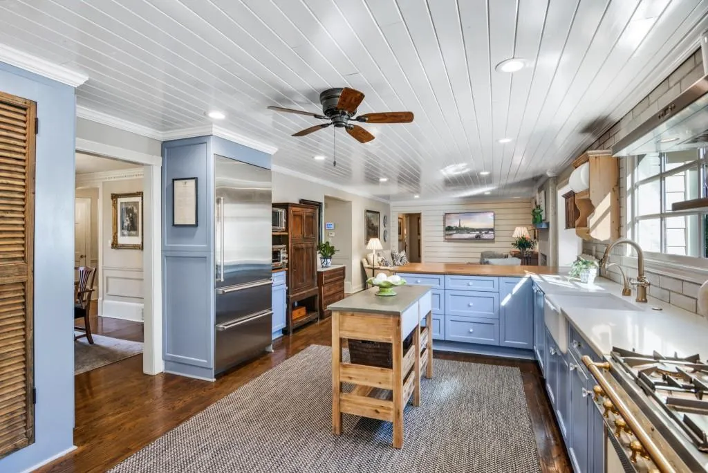 8265 Hewlett Road, Sandy Springs, Georgia 30350, 5 Bedrooms Bedrooms, ,4 BathroomsBathrooms,Residential,Sold,8265 Hewlett Road,6996255