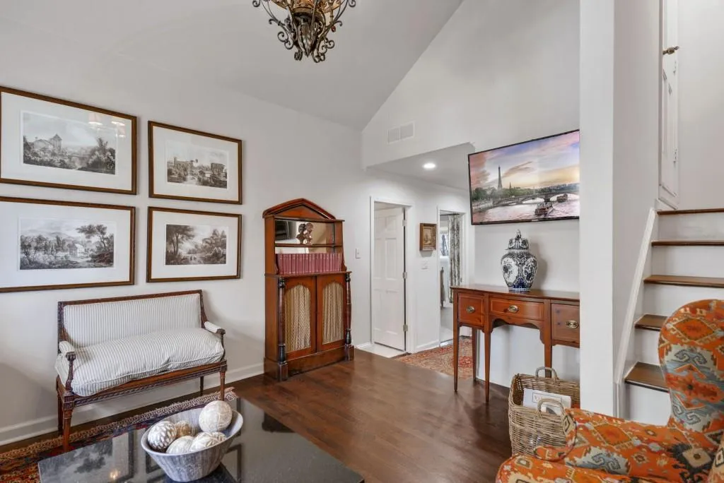 8265 Hewlett Road, Sandy Springs, Georgia 30350, 5 Bedrooms Bedrooms, ,4 BathroomsBathrooms,Residential,Sold,8265 Hewlett Road,6996255