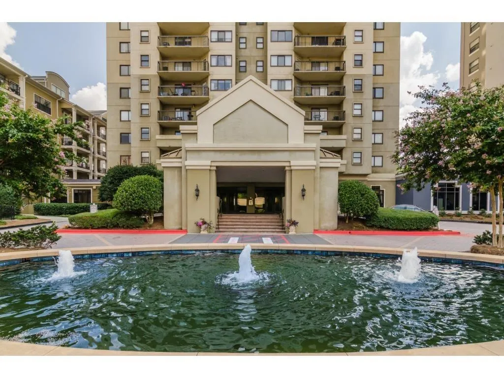 795 Hammond Drive Unit 201, Atlanta, Georgia 30328, 2 Bedrooms Bedrooms, ,1 BathroomBathrooms,Residential,Sold,795 Hammond Drive Unit 201,5749538