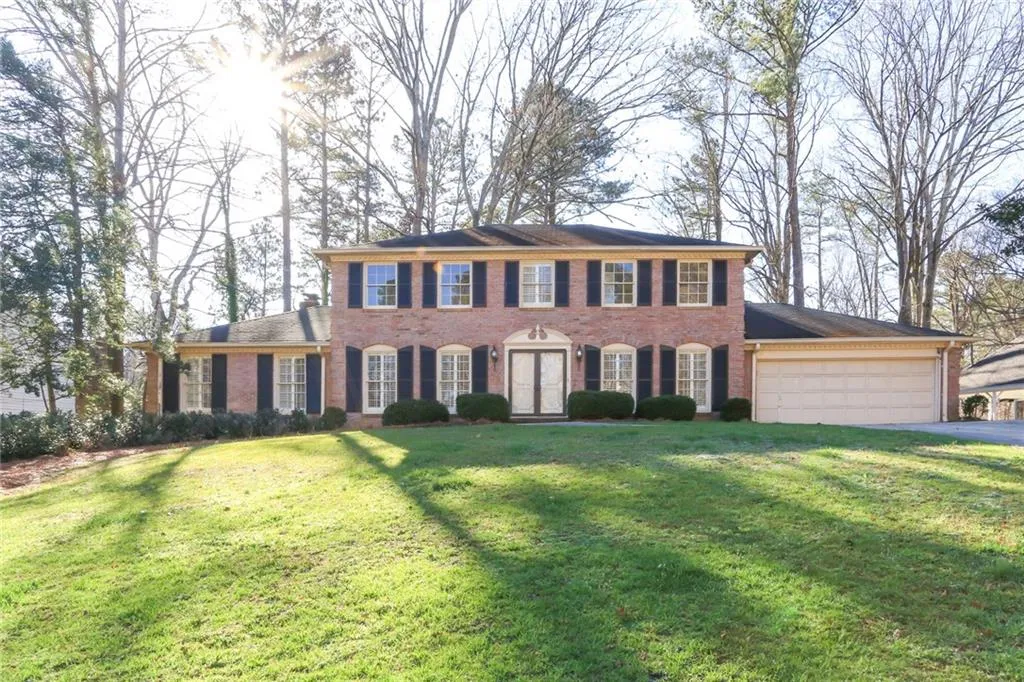 980 Winding Creek Trail, Sandy Springs, Georgia 30328, 5 Bedrooms Bedrooms, ,4 BathroomsBathrooms,Residential,Sold,980 Winding Creek Trail,6851071