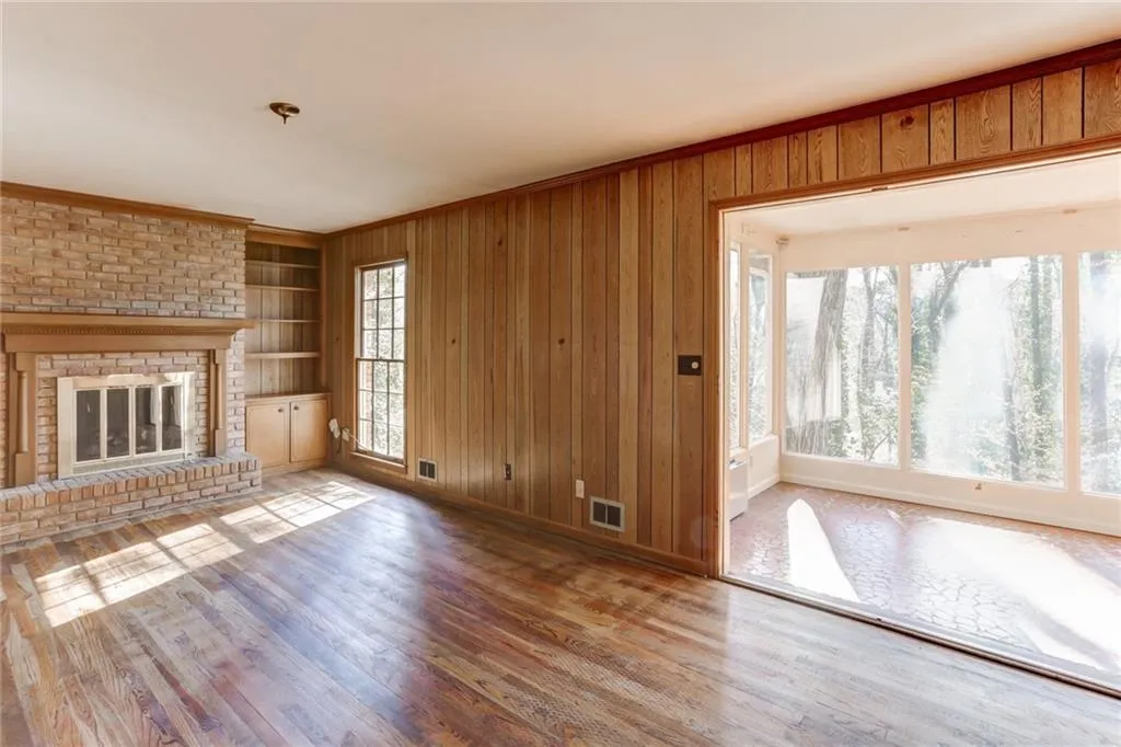 980 Winding Creek Trail, Sandy Springs, Georgia 30328, 5 Bedrooms Bedrooms, ,4 BathroomsBathrooms,Residential,Sold,980 Winding Creek Trail,6851071