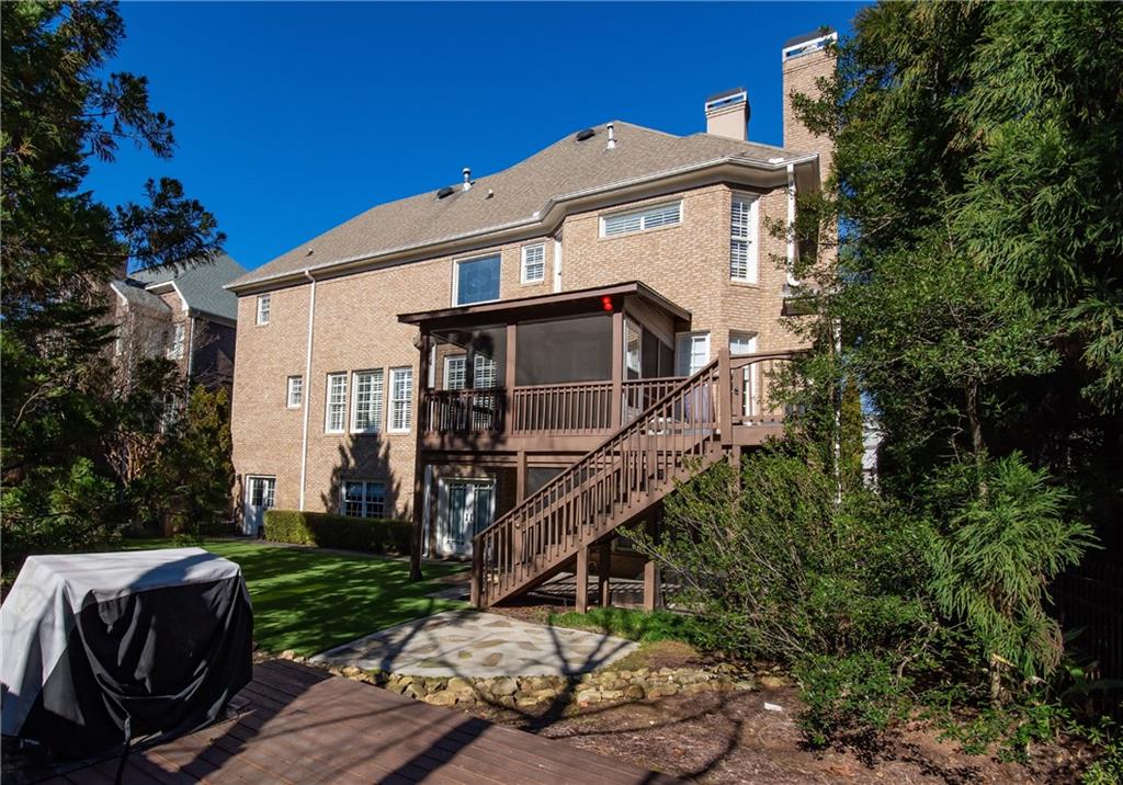 7926 Stratford Lane, Sandy Springs, Georgia 30350, 5 Bedrooms Bedrooms, ,6 BathroomsBathrooms,Residential,Sold,7926 Stratford Lane,7341310