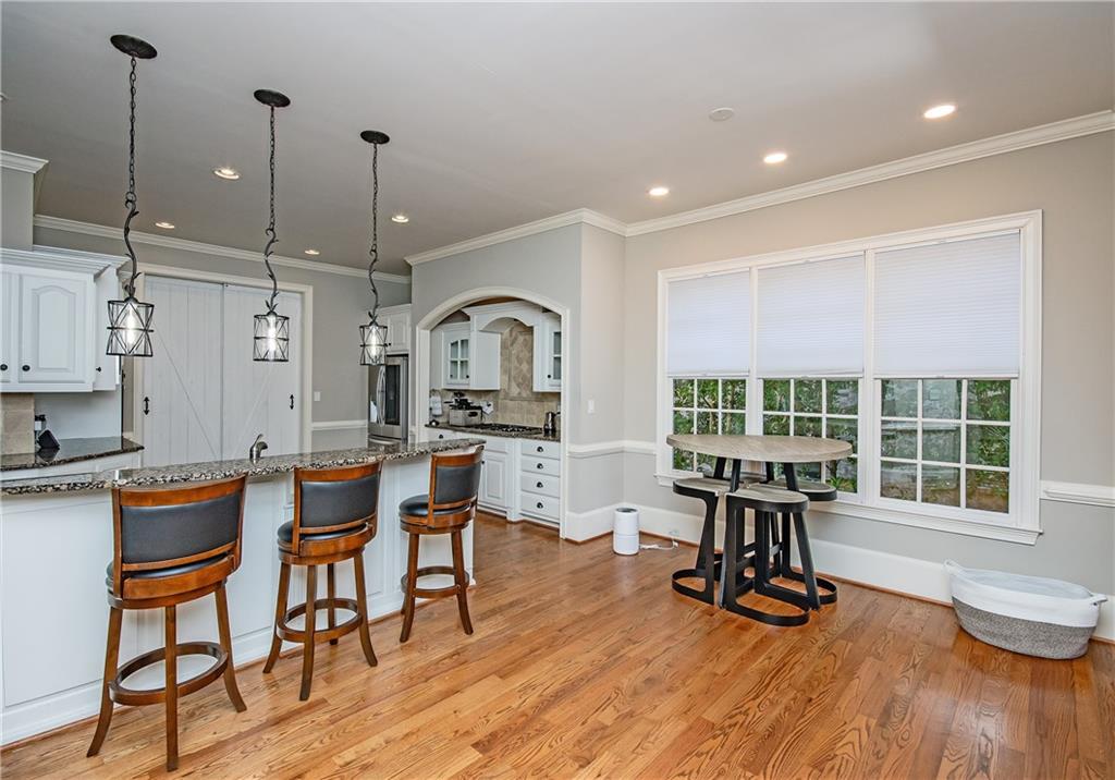 7926 Stratford Lane, Sandy Springs, Georgia 30350, 5 Bedrooms Bedrooms, ,6 BathroomsBathrooms,Residential,Sold,7926 Stratford Lane,7341310