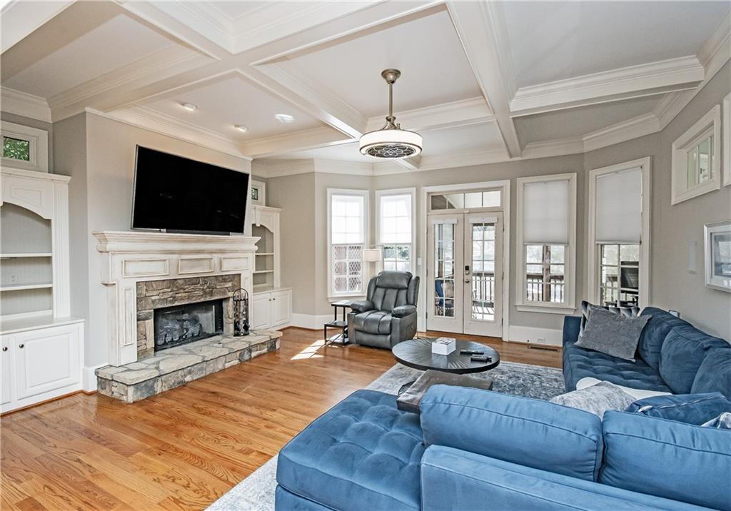 7926 Stratford Lane, Sandy Springs, Georgia 30350, 5 Bedrooms Bedrooms, ,6 BathroomsBathrooms,Residential,Sold,7926 Stratford Lane,7341310