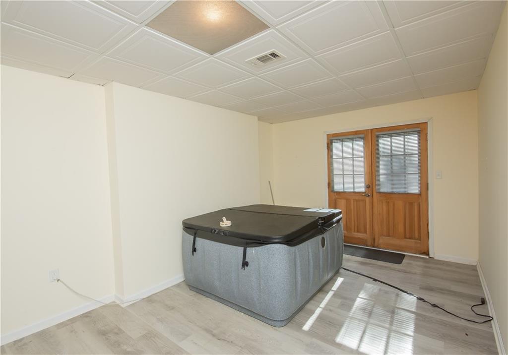 7926 Stratford Lane, Sandy Springs, Georgia 30350, 5 Bedrooms Bedrooms, ,6 BathroomsBathrooms,Residential,Sold,7926 Stratford Lane,7341310