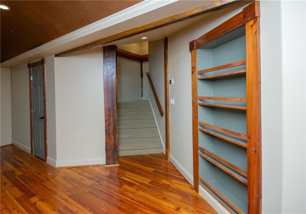 7926 Stratford Lane, Sandy Springs, Georgia 30350, 5 Bedrooms Bedrooms, ,6 BathroomsBathrooms,Residential,Sold,7926 Stratford Lane,7341310