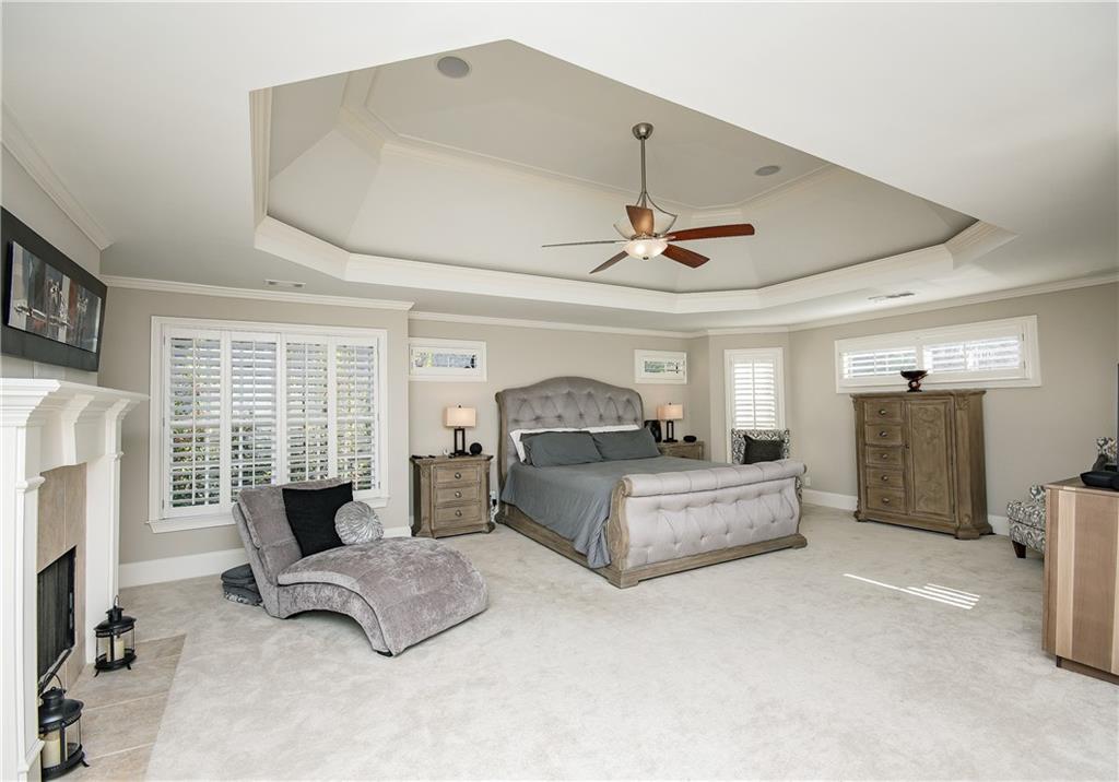 7926 Stratford Lane, Sandy Springs, Georgia 30350, 5 Bedrooms Bedrooms, ,6 BathroomsBathrooms,Residential,Sold,7926 Stratford Lane,7341310