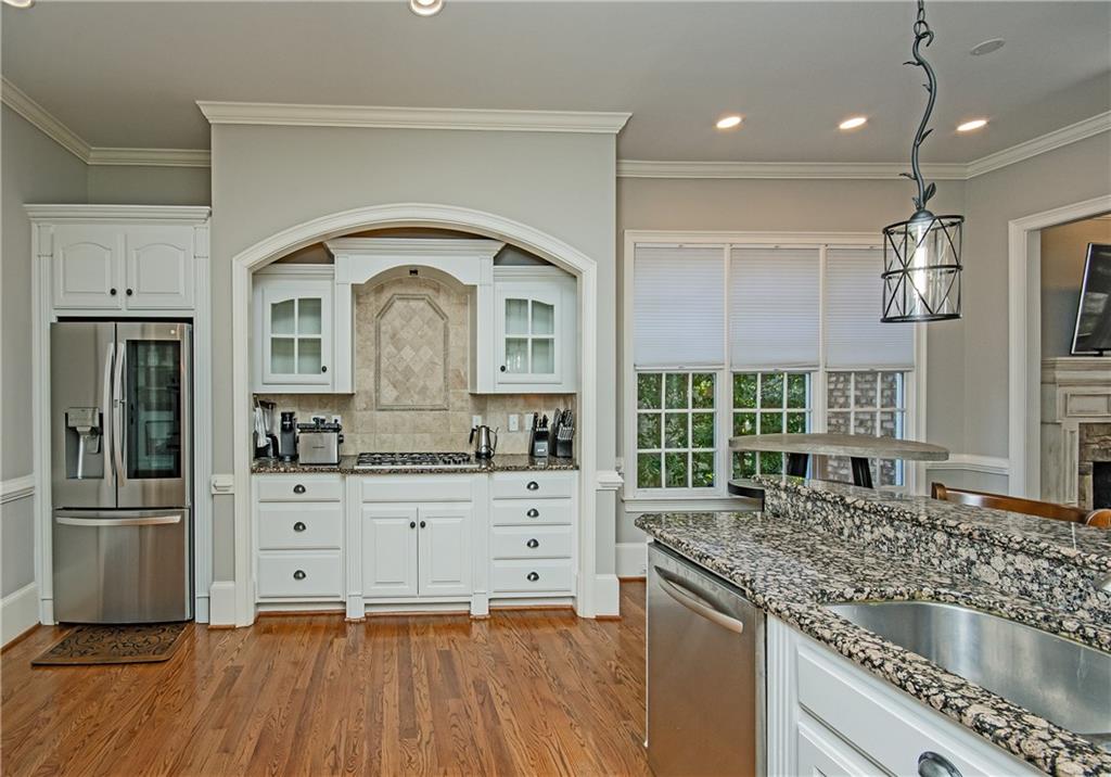 7926 Stratford Lane, Sandy Springs, Georgia 30350, 5 Bedrooms Bedrooms, ,6 BathroomsBathrooms,Residential,Sold,7926 Stratford Lane,7341310