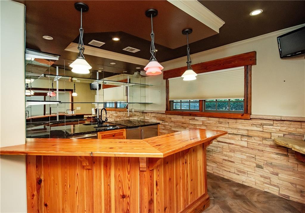 7926 Stratford Lane, Sandy Springs, Georgia 30350, 5 Bedrooms Bedrooms, ,6 BathroomsBathrooms,Residential,Sold,7926 Stratford Lane,7341310