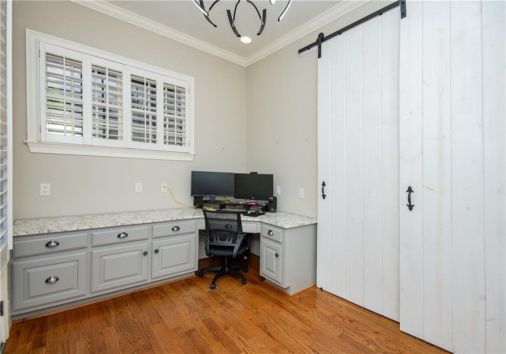 7926 Stratford Lane, Sandy Springs, Georgia 30350, 5 Bedrooms Bedrooms, ,6 BathroomsBathrooms,Residential,Sold,7926 Stratford Lane,7341310