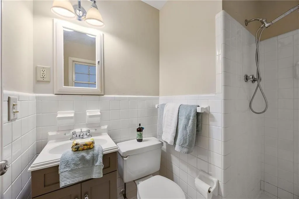 Atlanta, Georgia 30328, 4 Bedrooms Bedrooms, ,2 BathroomsBathrooms,Residential,Sold,7518473