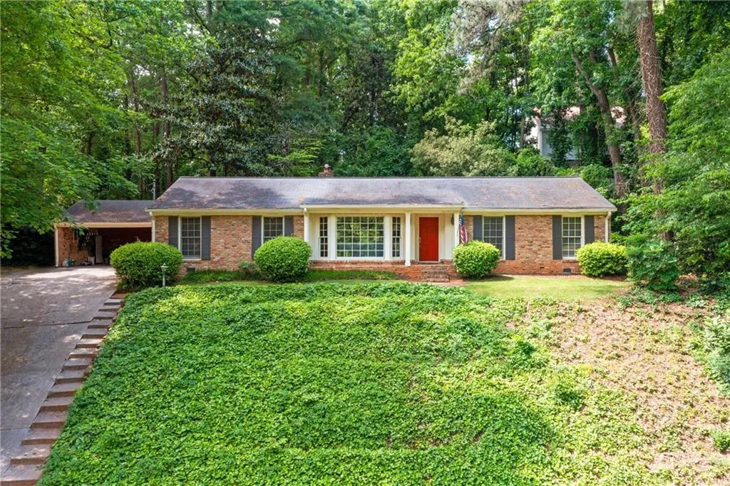 Atlanta, Georgia 30328, 4 Bedrooms Bedrooms, ,2 BathroomsBathrooms,Residential,Sold,7518473