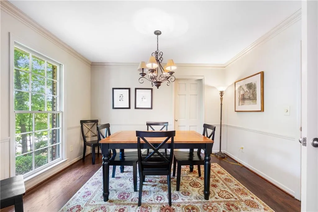 Atlanta, Georgia 30328, 4 Bedrooms Bedrooms, ,2 BathroomsBathrooms,Residential,Sold,7518473
