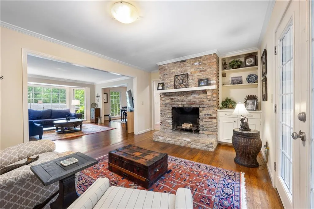 Atlanta, Georgia 30328, 4 Bedrooms Bedrooms, ,2 BathroomsBathrooms,Residential,Sold,7518473