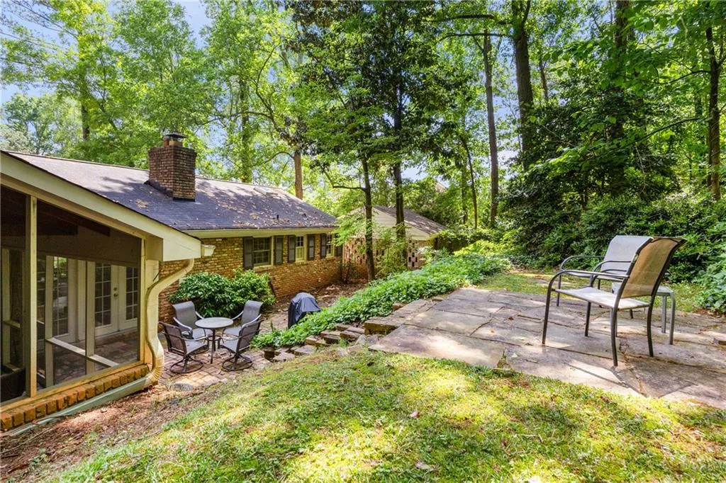 Atlanta, Georgia 30328, 4 Bedrooms Bedrooms, ,2 BathroomsBathrooms,Residential,Sold,7518473