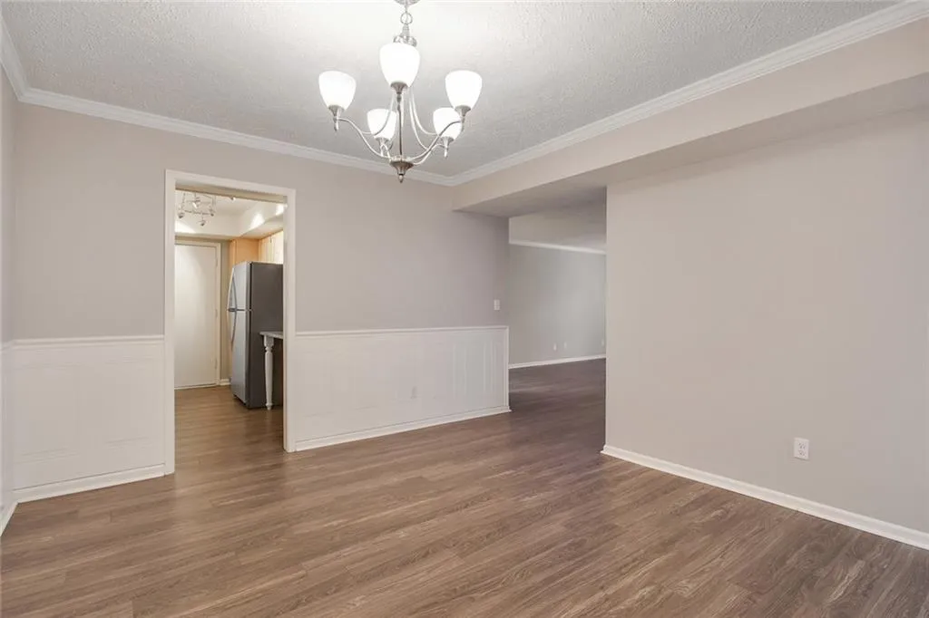 6851 Roswell Road Unit B14, Atlanta, Georgia 30328, 3 Bedrooms Bedrooms, ,2 BathroomsBathrooms,Residential,Sold,6851 Roswell Road Unit B14,6511697