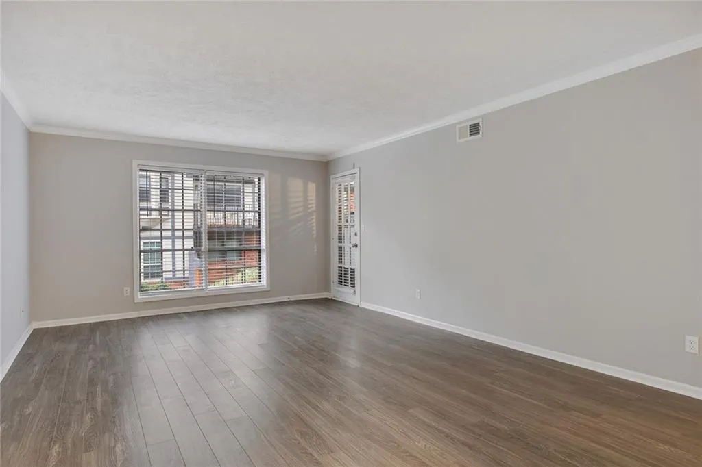 6851 Roswell Road Unit B14, Atlanta, Georgia 30328, 3 Bedrooms Bedrooms, ,2 BathroomsBathrooms,Residential,Sold,6851 Roswell Road Unit B14,6511697