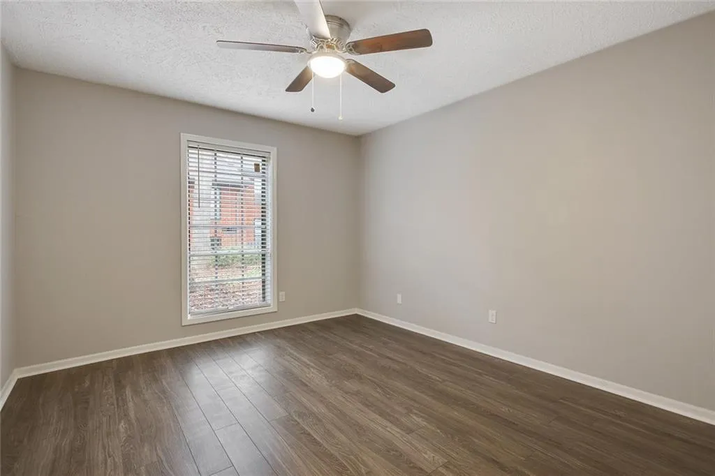 6851 Roswell Road Unit B14, Atlanta, Georgia 30328, 3 Bedrooms Bedrooms, ,2 BathroomsBathrooms,Residential,Sold,6851 Roswell Road Unit B14,6511697