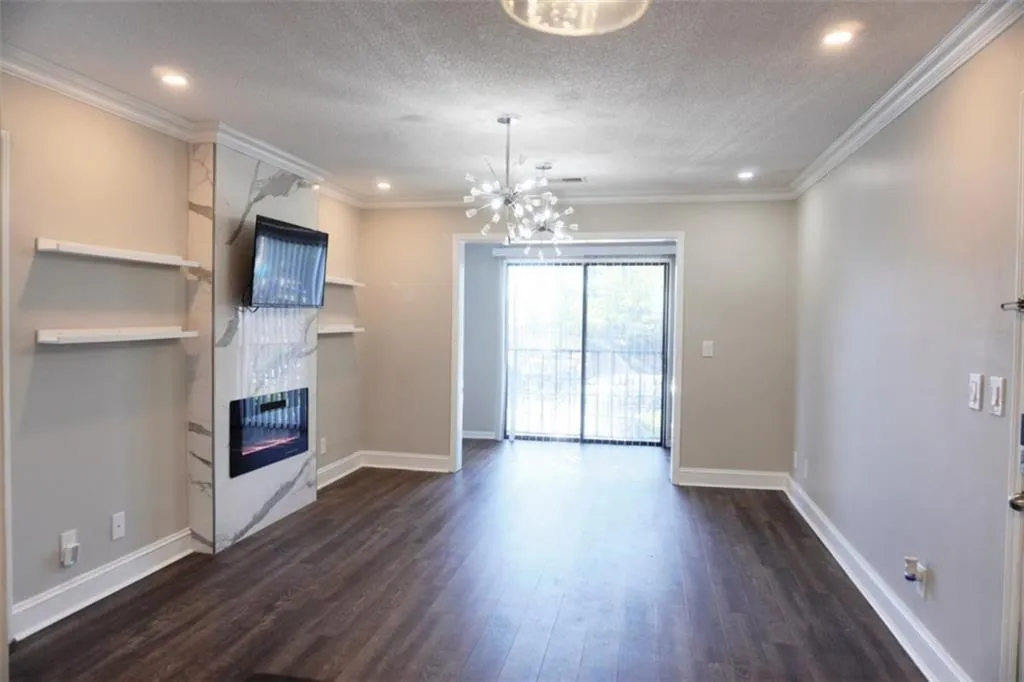 2657 Lenox Road Unit # 30-1, Atlanta, Georgia 30324, 1 Bedroom Bedrooms, ,1 BathroomBathrooms,Residential,For Sale,2657 Lenox Road Unit # 30-1,7668043