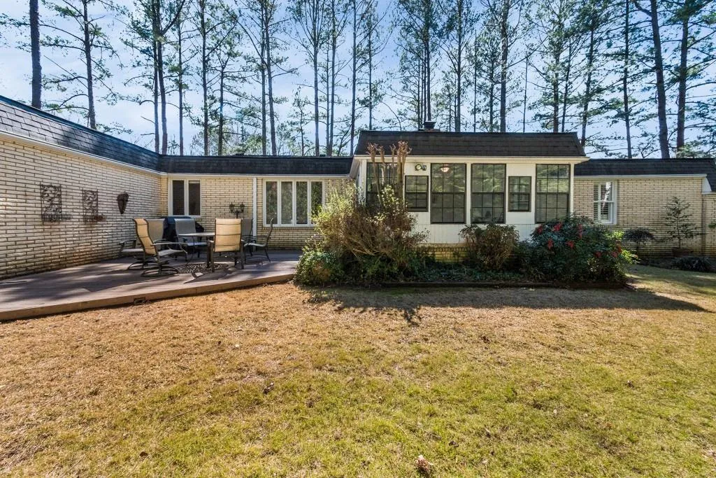 270 Dartmoor Circle, Sandy Springs, Georgia 30328, 4 Bedrooms Bedrooms, ,2 BathroomsBathrooms,Residential,Sold,270 Dartmoor Circle,7020336