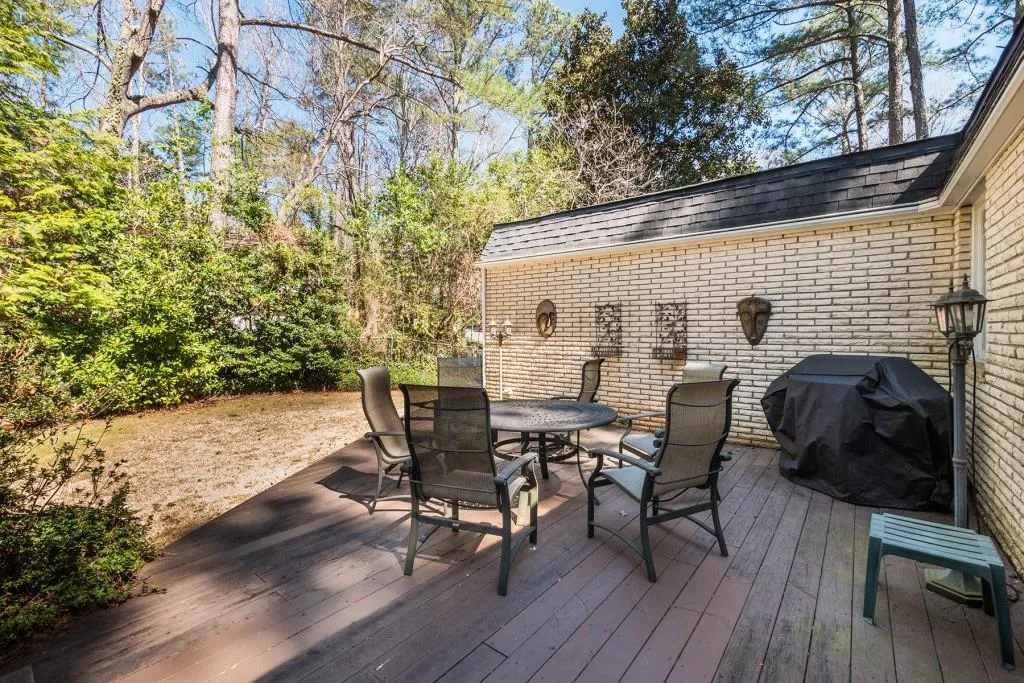 270 Dartmoor Circle, Sandy Springs, Georgia 30328, 4 Bedrooms Bedrooms, ,2 BathroomsBathrooms,Residential,Sold,270 Dartmoor Circle,7020336