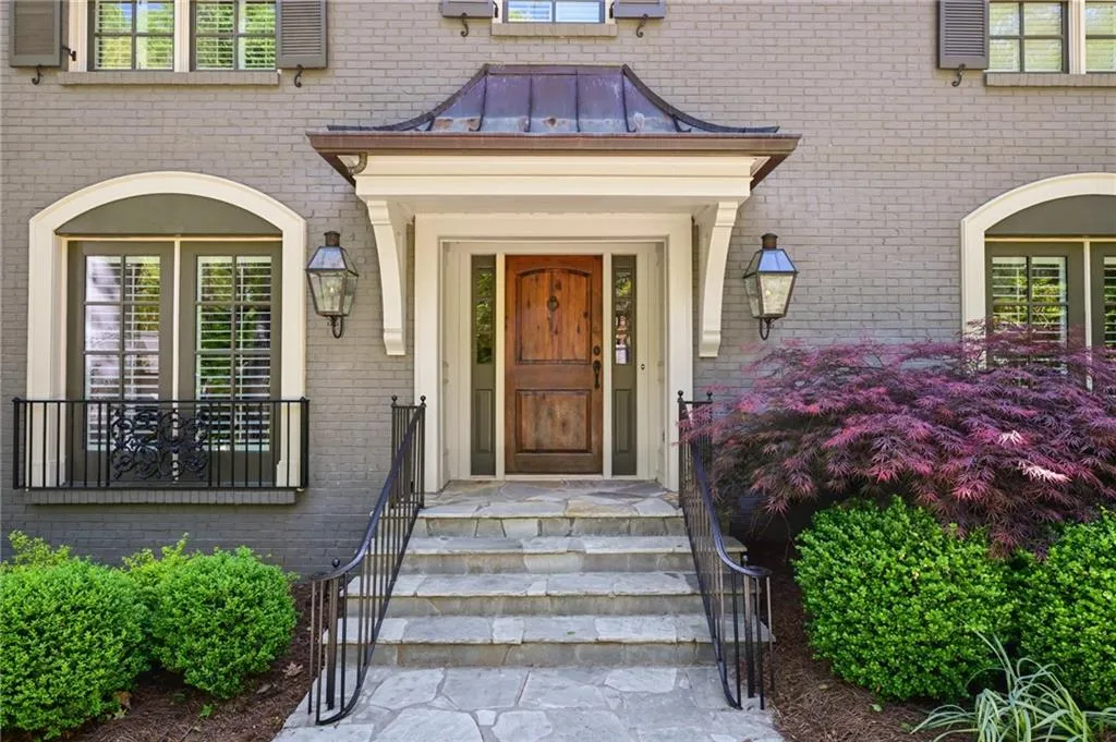 780 Overhill Court, Atlanta, Georgia 30328, 4 Bedrooms Bedrooms, ,4 BathroomsBathrooms,Residential,Sold,780 Overhill Court,7202117