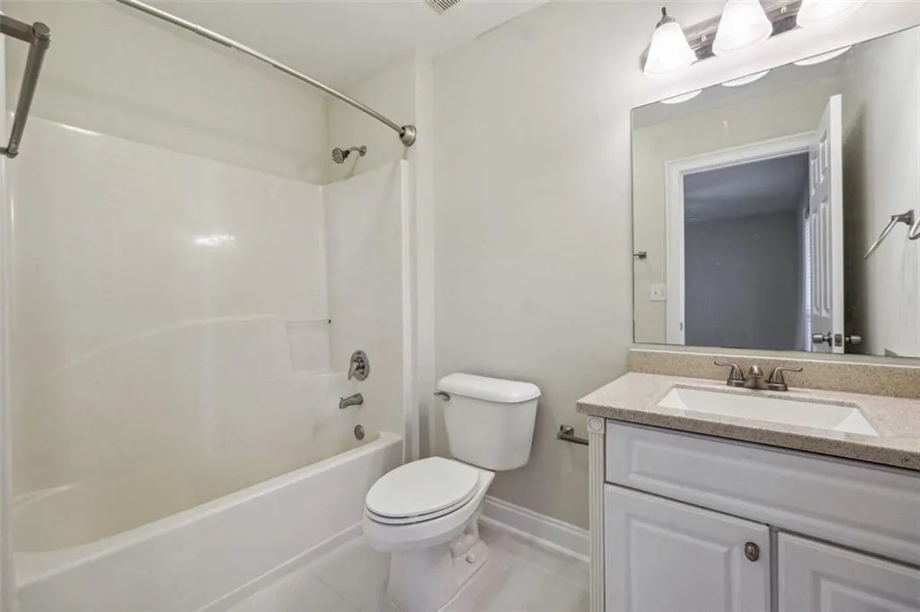 402 Masons Creek Circle Unit 402, Sandy Springs, Georgia 30350, 2 Bedrooms Bedrooms, ,2 BathroomsBathrooms,Residential,Sold,402 Masons Creek Circle Unit 402,7494944