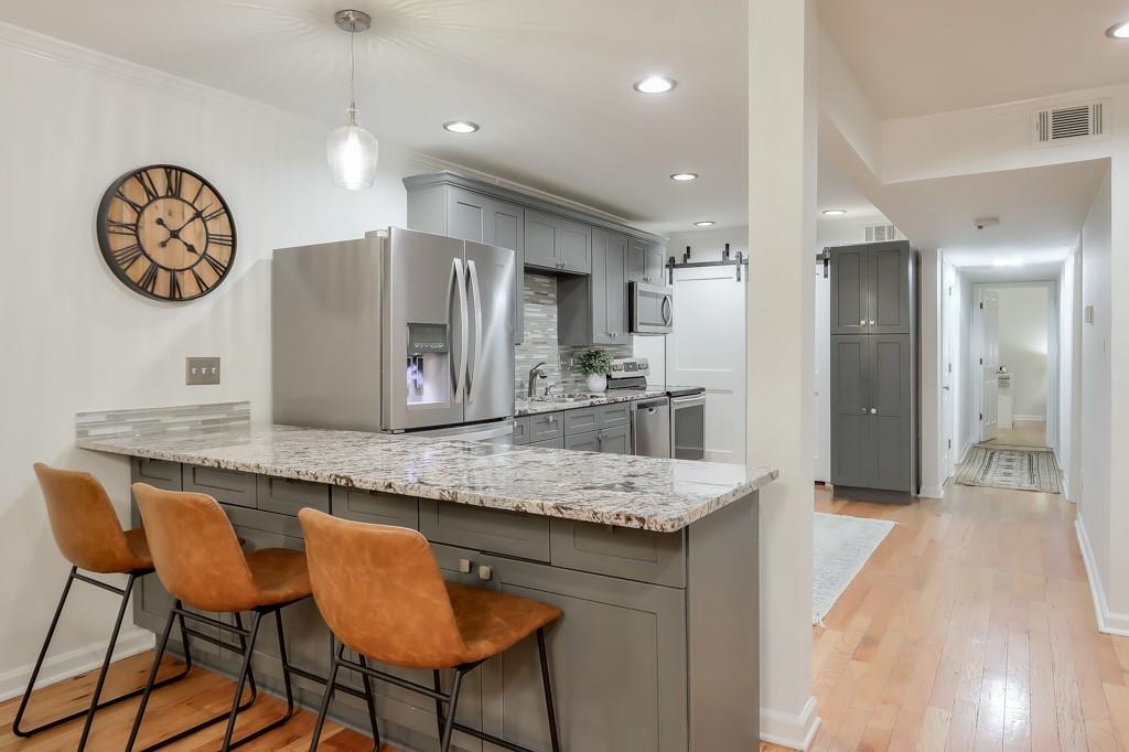 1802 Brighton Point, Sandy Springs, Georgia 30328, 3 Bedrooms Bedrooms, ,2 BathroomsBathrooms,Residential,Sold,1802 Brighton Point,7288456